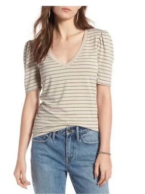 Striped V-Neck Puff Sleeve Tee in Beige